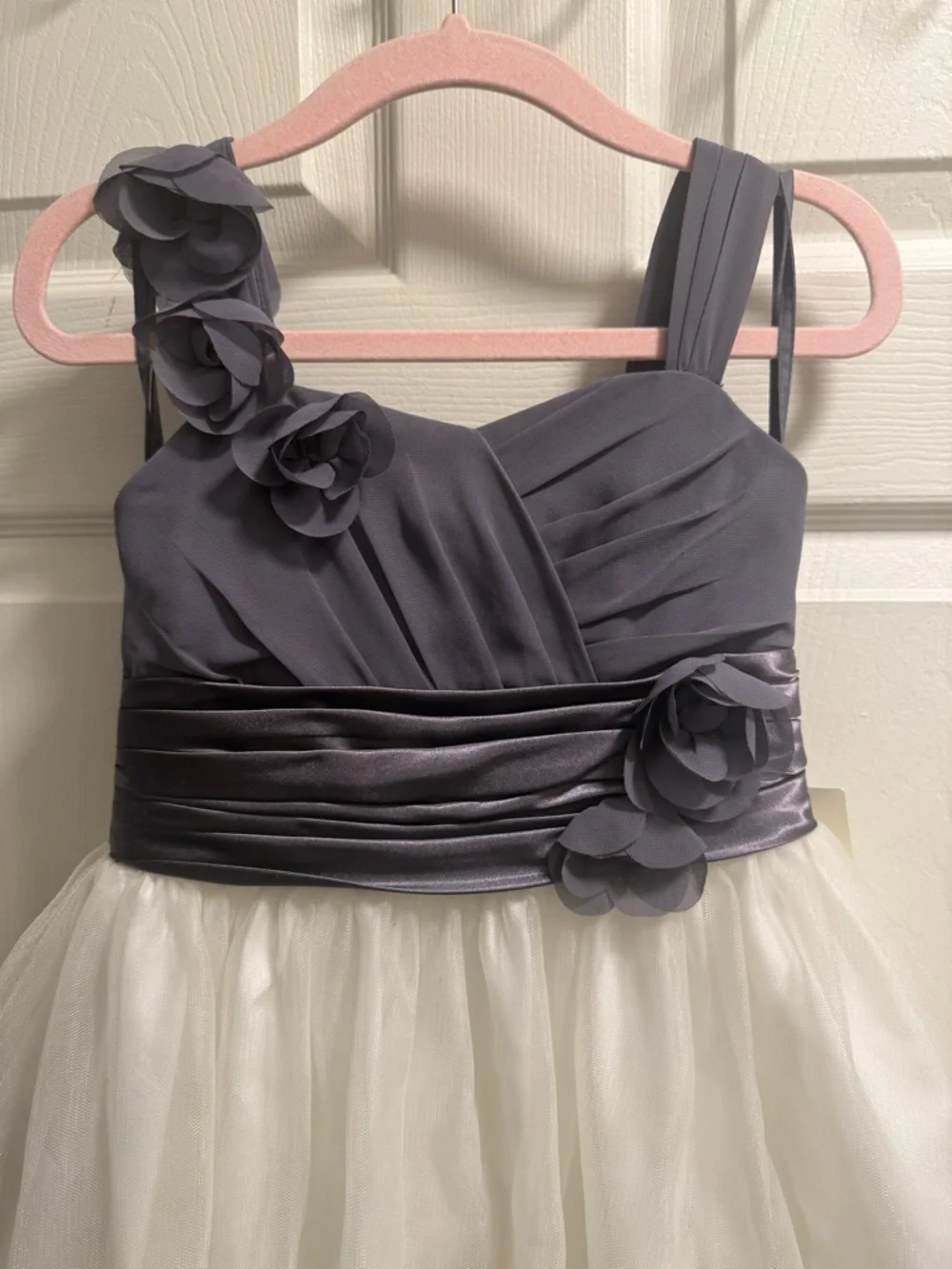 Bill Levkoff - Flower Girl Gray and White Tulle Wedding Dress - NWT - Size 6